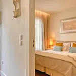 Colombo Square, A In Madeira Apartment *