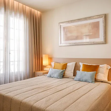 Colombo Square, A In Madeira