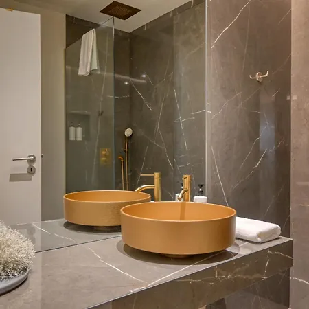 Colombo Square, A In Madeira