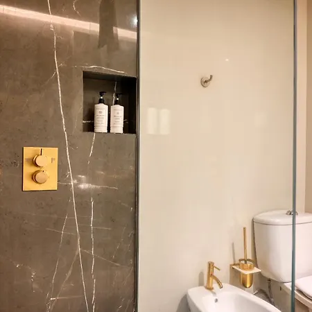 Colombo Square, A In Madeira * Funchal (Madeira)