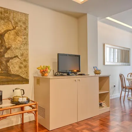 Colombo Square, A In Madeira Apartment *