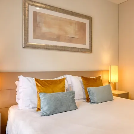 Apartment Colombo Square, A In Madeira