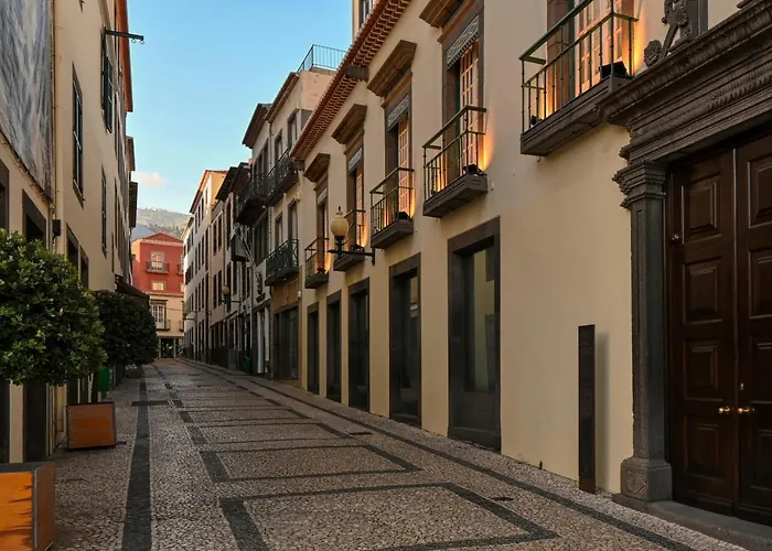 Colombo Square, A In Madeira Daire Funchal