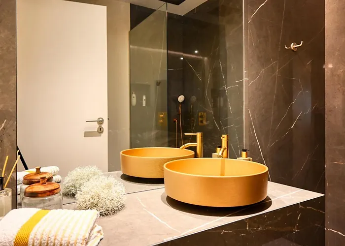 Colombo Square, A In Madeira Daire Funchal