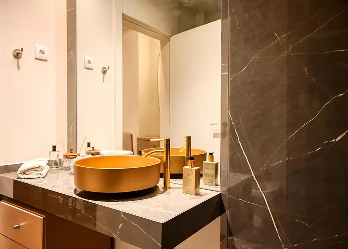 Colombo Square, A In Madeira Daire