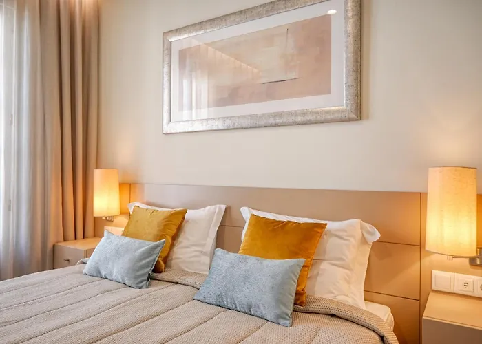 Colombo Square, A In Madeira Daire Funchal