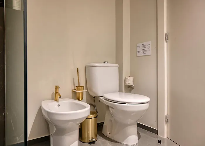 Colombo Square, A In Madeira Daire