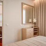 Colombo Square, A In Madeira Apartment *