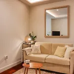Colombo Square, A In Madeira Apartment